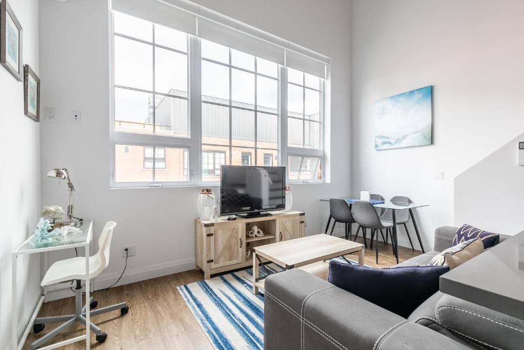 Dundurn Lofts Simply Comfort in Hamilton