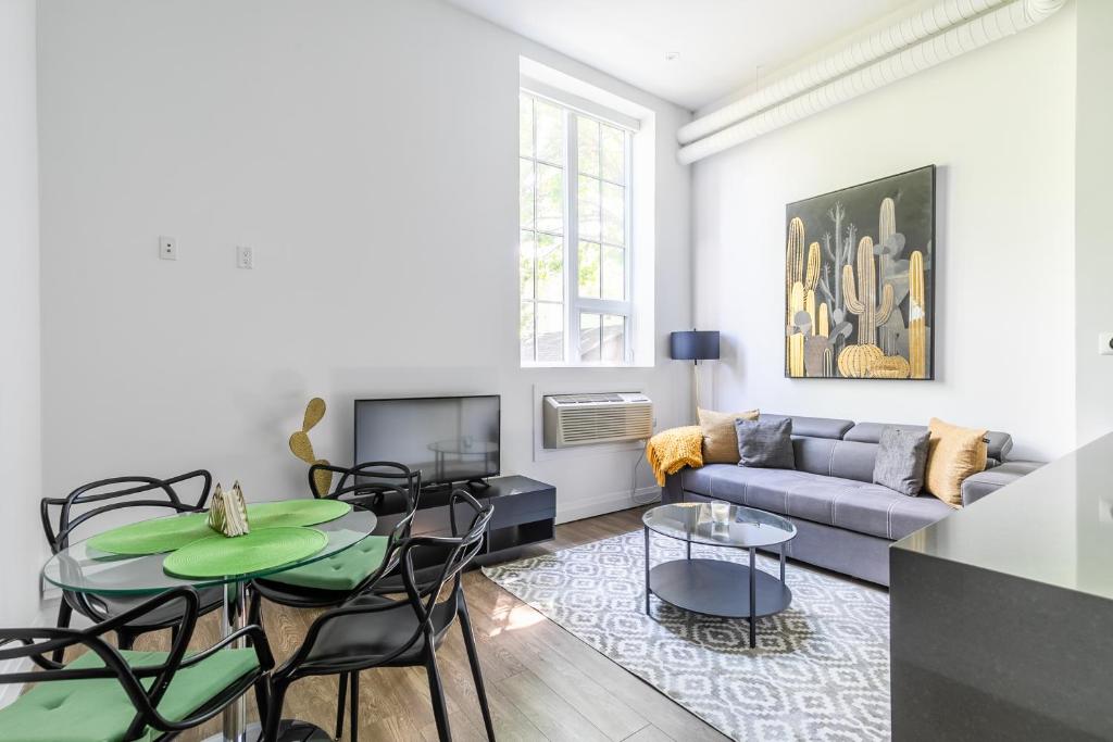 Dundurn Lofts Simply Comfort in Hamilton