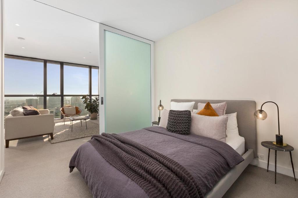 Luxuria Apartments Fulton Lane in Melbourne