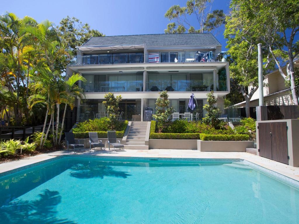 Headland Views Apartments in Noosa Heads