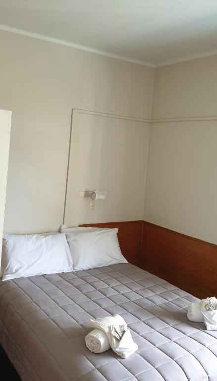 Mangonui Hotel room 2